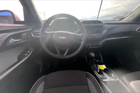 More photos of 2023 Chevrolet Trailblazer LT at Cable Dahmer of Topeka, KS
