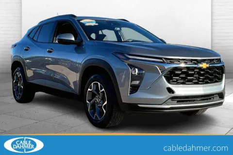 Gray 2025 Chevrolet Trax LT for sale in Topeka, KS