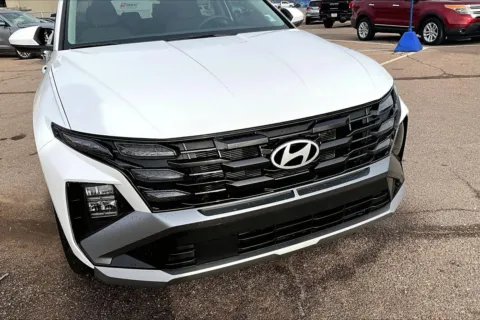 Another view of 2025 Hyundai Tucson SEL for sale in Topeka, KS at Cable Dahmer of Topeka