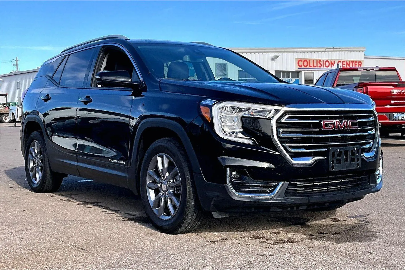 Black 2024 GMC Terrain SLT for sale in Topeka, KS