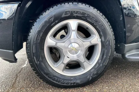 Photos of 2005 Chevrolet Trailblazer LT for sale in Topeka, KS at Cable Dahmer of Topeka