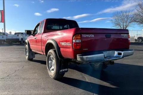 More photos of 2003 Toyota Tacoma ACC CAB 4WD V6 AT at Cable Dahmer of Topeka, KS