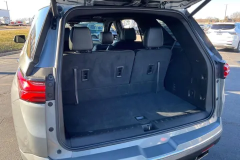 More photos of 2023 Chevrolet Traverse Premier at Cable Dahmer of Topeka, KS