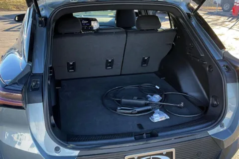 More photos of 2025 Chevrolet Equinox EV LT at Cable Dahmer of Topeka, KS