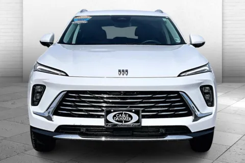 Photos of 2025 Buick Envision Preferred for sale in Topeka, KS at Cable Dahmer of Topeka