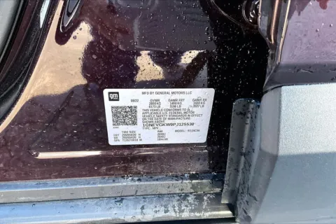 More photos of 2023 Chevrolet Traverse LT Cloth at Cable Dahmer of Topeka, KS