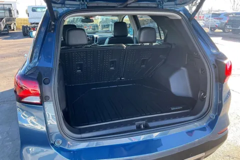 More photos of 2024 Chevrolet Equinox Premier at Cable Dahmer of Topeka, KS