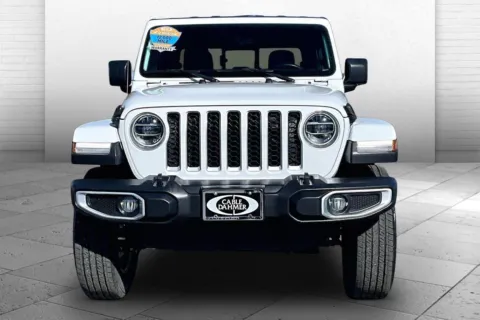 Photos of 2020 Jeep Gladiator Overland for sale in Topeka, KS at Cable Dahmer of Topeka