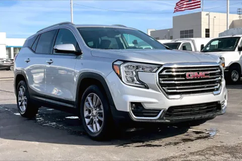 Silver 2022 GMC Terrain SLT for sale in Topeka, KS