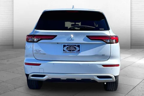 Another view of 2024 Mitsubishi Outlander SE for sale in Topeka, KS at Cable Dahmer of Topeka