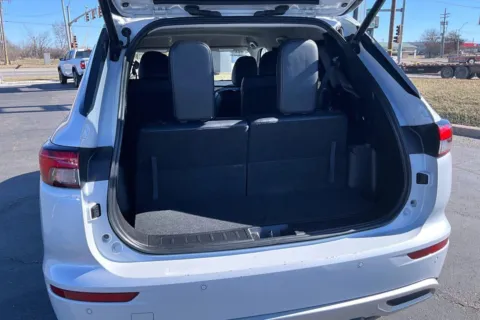 More photos of 2024 Mitsubishi Outlander SE at Cable Dahmer of Topeka, KS