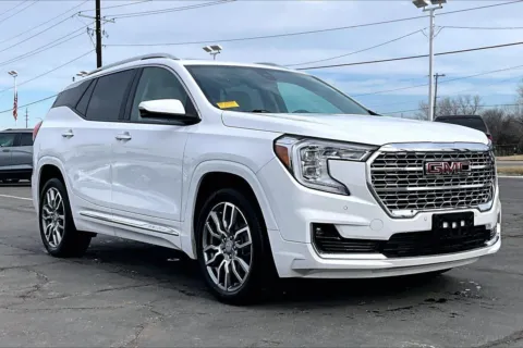 White 2022 GMC Terrain Denali for sale in Topeka, KS