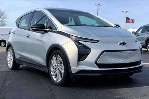 Silver 2022 Chevrolet Bolt EV 1LT for sale in Topeka, KS