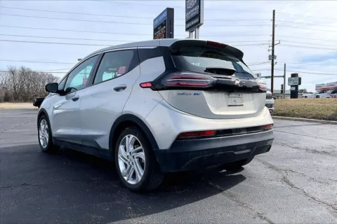 More photos of 2022 Chevrolet Bolt EV 1LT at Cable Dahmer of Topeka, KS