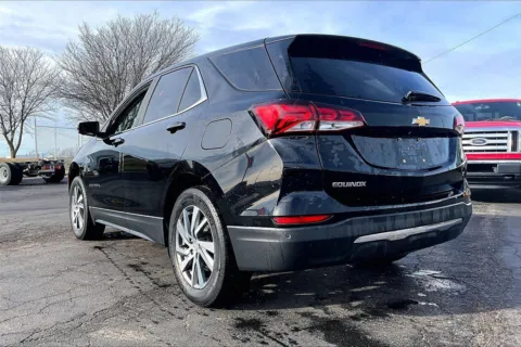 More photos of 2022 Chevrolet Equinox LT at Cable Dahmer of Topeka, KS