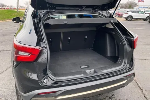 More photos of 2024 Chevrolet Trax ACTIV at Cable Dahmer of Topeka, KS