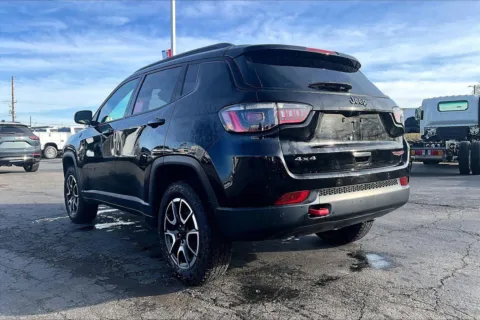 More photos of 2024 Jeep Compass Trailhawk at Cable Dahmer of Topeka, KS