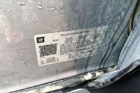 More photos of 2019 GMC Acadia SLE at Cable Dahmer of Topeka, KS