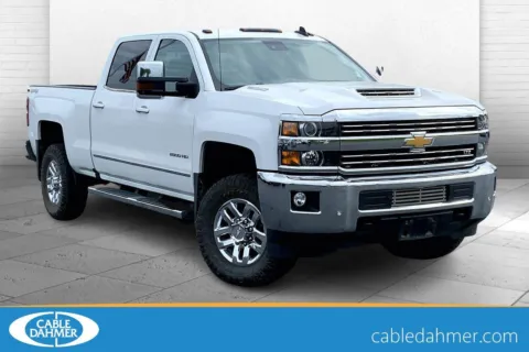 White 2017 Chevrolet Silverado 2500 HD LTZ for sale in Topeka, KS
