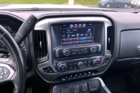 More photos of 2017 Chevrolet Silverado 2500 HD LTZ at Cable Dahmer of Topeka, KS