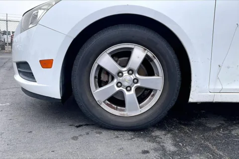 Photos of 2014 Chevrolet Cruze 1LT for sale in Topeka, KS at Cable Dahmer of Topeka