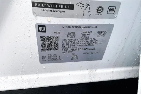 More photos of 2025 GMC Acadia Elevation at Cable Dahmer of Topeka, KS