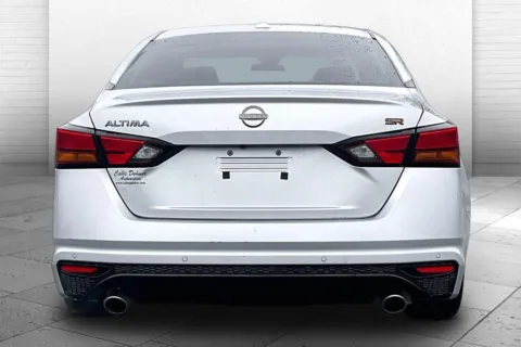 Another view of 2024 Nissan Altima 2.5 SR for sale in Topeka, KS at Cable Dahmer of Topeka