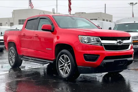 Red 2020 Chevrolet Colorado 4WD LT for sale in Topeka, KS