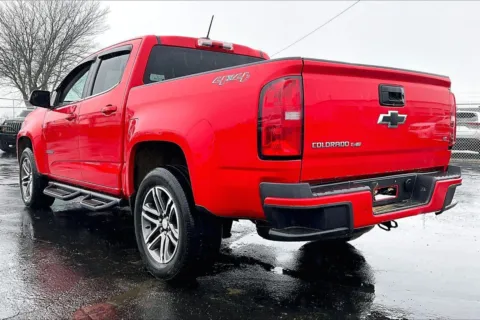 More photos of 2020 Chevrolet Colorado 4WD LT at Cable Dahmer of Topeka, KS