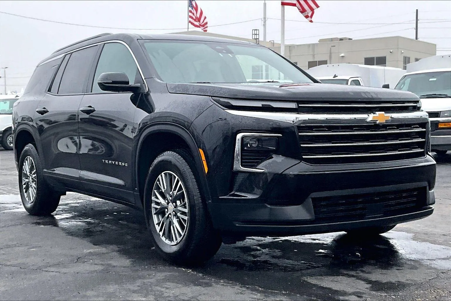 Black 2025 Chevrolet Traverse LT for sale in Topeka, KS