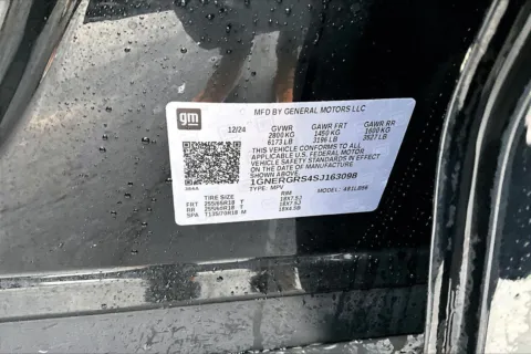 More photos of 2025 Chevrolet Traverse LT at Cable Dahmer of Topeka, KS