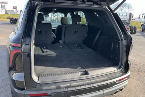 More photos of 2025 Chevrolet Traverse LT at Cable Dahmer of Topeka, KS