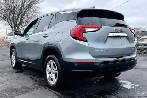 More photos of 2024 GMC Terrain SLE at Cable Dahmer of Topeka, KS