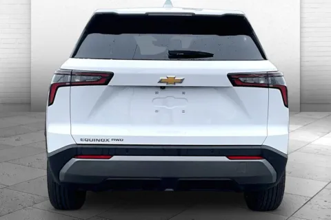 Another view of 2025 Chevrolet Equinox LT for sale in Topeka, KS at Cable Dahmer of Topeka