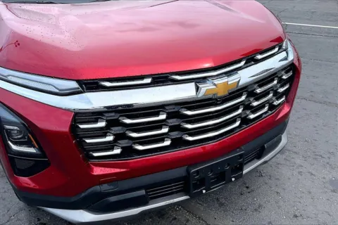 Another view of 2025 Chevrolet Equinox LT for sale in Topeka, KS at Cable Dahmer of Topeka