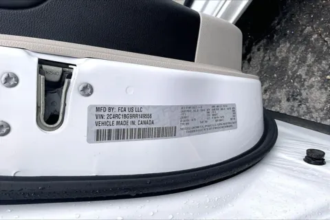 More photos of 2024 Chrysler Pacifica Touring L at Cable Dahmer of Topeka, KS