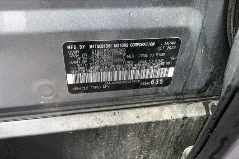 More photos of 2024 Mitsubishi Outlander SE at Cable Dahmer of Topeka, KS