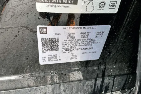 More photos of 2025 GMC Acadia Elevation at Cable Dahmer of Topeka, KS