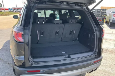 More photos of 2025 GMC Acadia Elevation at Cable Dahmer of Topeka, KS