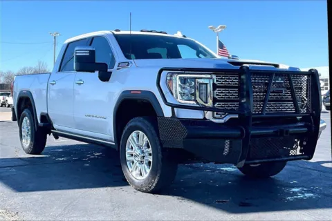 White 2022 GMC Sierra 2500 HD Denali for sale in Topeka, KS