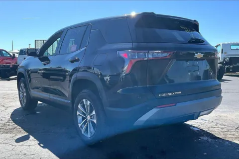 More photos of 2025 Chevrolet Equinox LT at Cable Dahmer of Topeka, KS