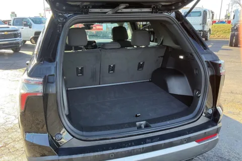 More photos of 2025 Chevrolet Equinox LT at Cable Dahmer of Topeka, KS