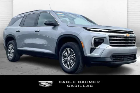 Gray 2025 Chevrolet Traverse LT for sale in Topeka, KS