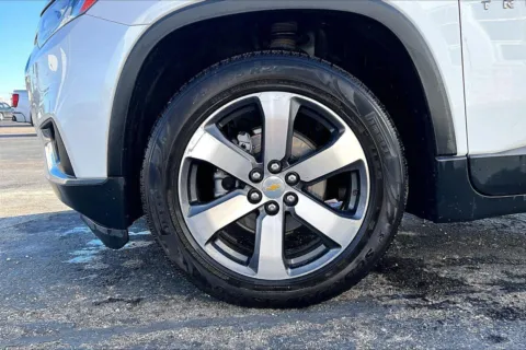 Photos of 2021 Chevrolet Traverse LT Leather for sale in Topeka, KS at Cable Dahmer of Topeka