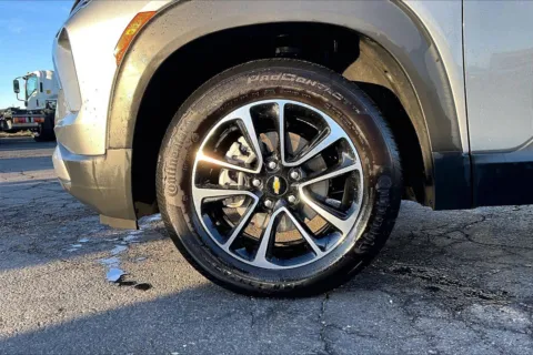 Photos of 2025 Chevrolet Trailblazer LT for sale in Topeka, KS at Cable Dahmer of Topeka