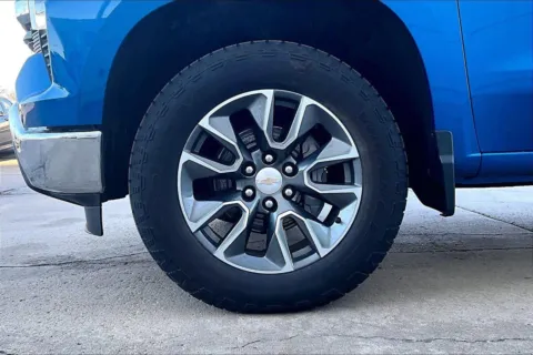 Photos of 2024 Chevrolet Silverado 1500 LT for sale in Topeka, KS at Cable Dahmer of Topeka