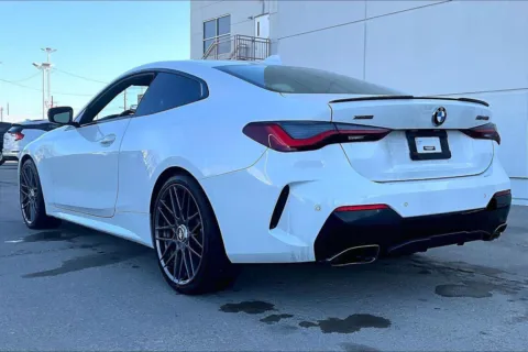 More photos of 2022 BMW 4 Series M440i xDrive at Cable Dahmer of Topeka, KS