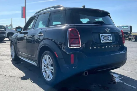 More photos of 2022 MINI Countryman Cooper at Cable Dahmer of Topeka, KS