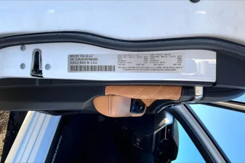 More photos of 2023 Jeep Grand Cherokee L Summit at Cable Dahmer of Topeka, KS