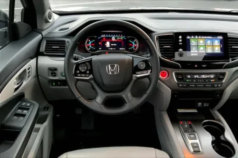 More photos of 2021 Honda Pilot Special Edition at Cable Dahmer of Topeka, KS